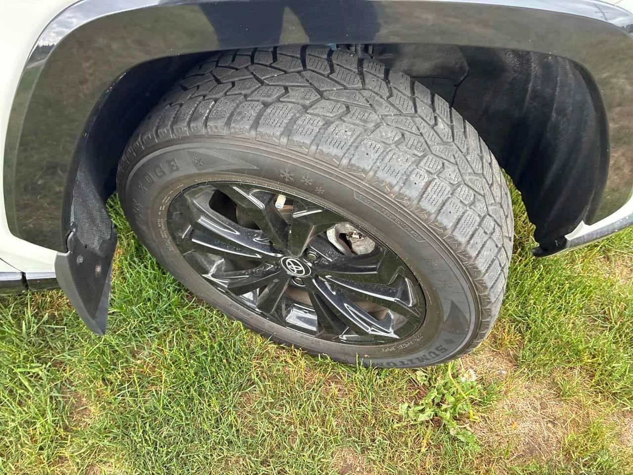 Toyota Rav4  Hybrid XSE / CARFAX / АВТОКРЕДИТ , снимка 7 - Автомобили и джипове - 55735054