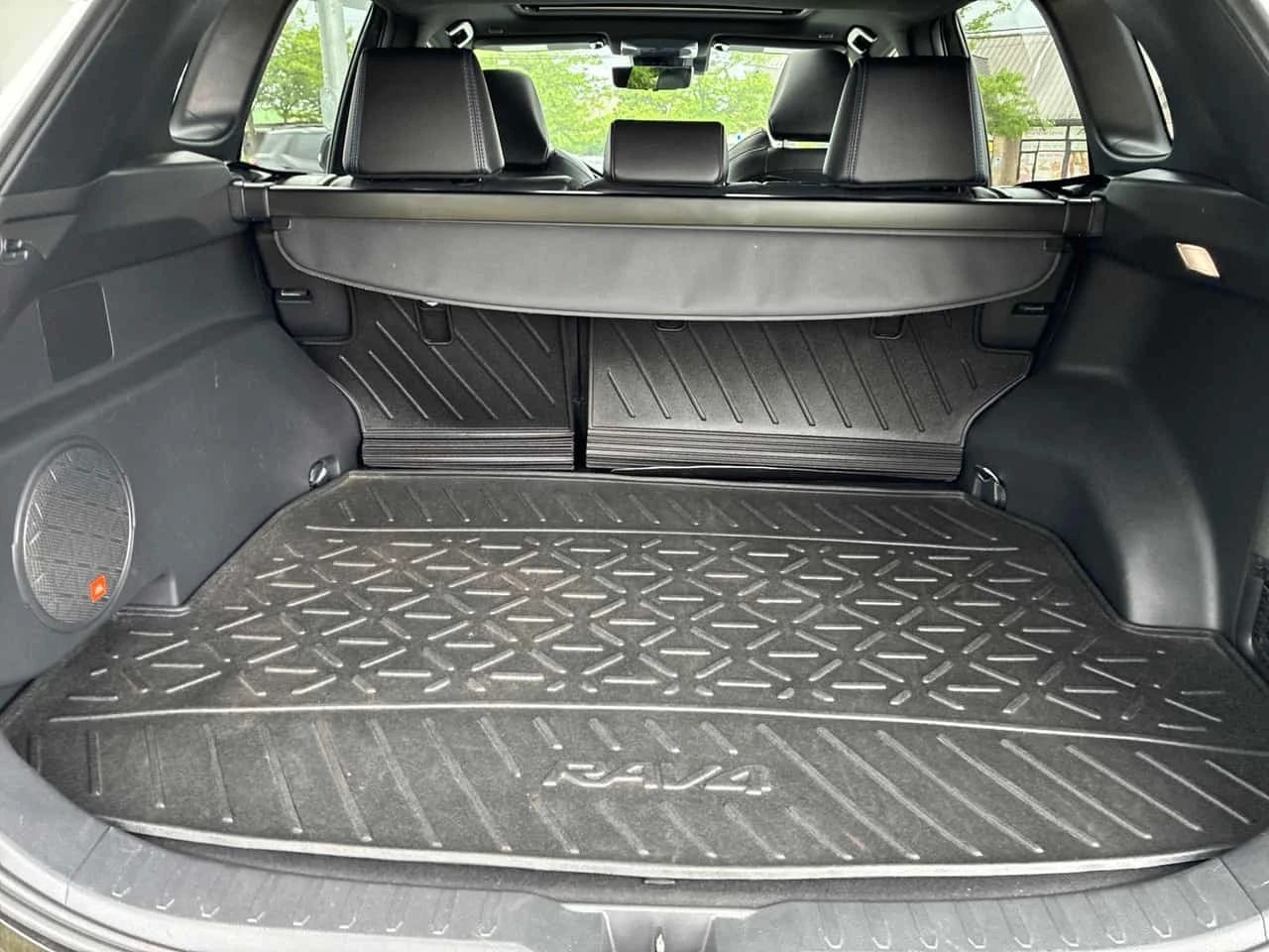 Toyota Rav4  Hybrid XSE / CARFAX / АВТОКРЕДИТ , снимка 15 - Автомобили и джипове - 55735054