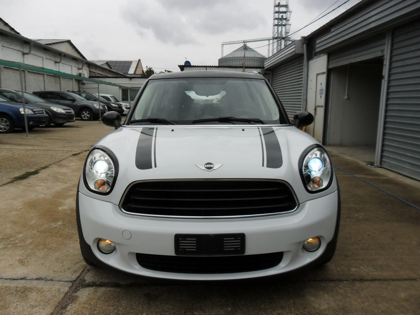 Mini Countryman 1, 6 D-ALL4-ТОП, снимка 3 - Автомобили и джипове - 56246609