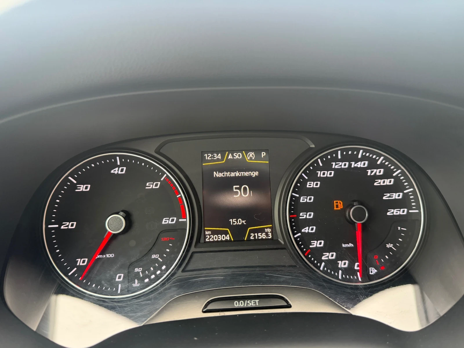 Seat Ateca 4-drive/Безупречна, снимка 9 - Автомобили и джипове - 56513526