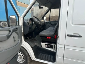 Mercedes-Benz Sprinter 311 Две странични врати* Топ състояние, снимка 7