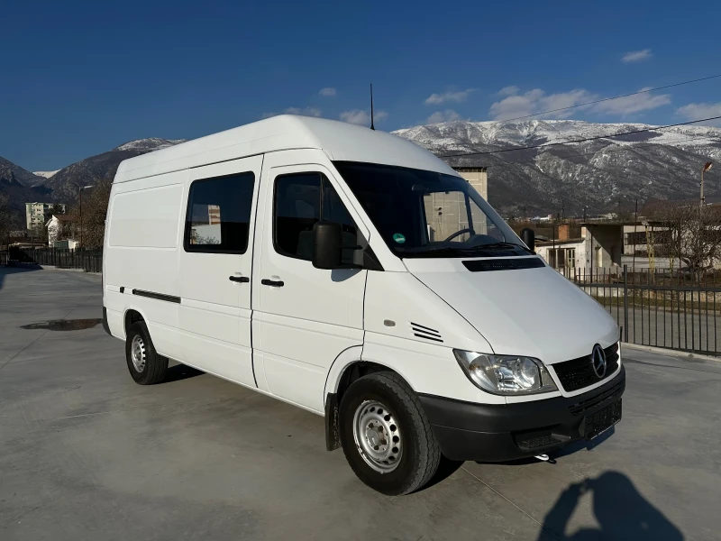 Mercedes-Benz Sprinter 311 Две странични врати* Топ състояние, снимка 3 - Бусове и автобуси - 49117372