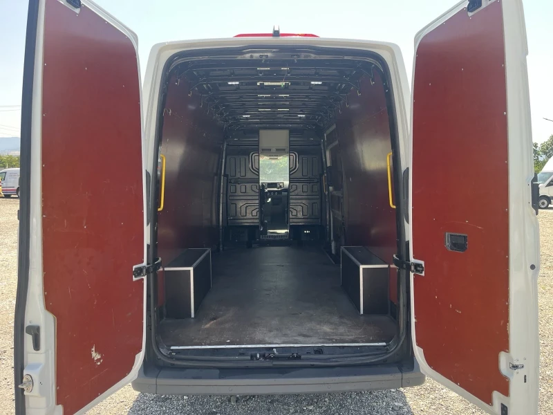 VW Crafter 2БРОЯ!2.0TDI!183XKM!ТОП!, снимка 12 - Бусове и автобуси - 51152188