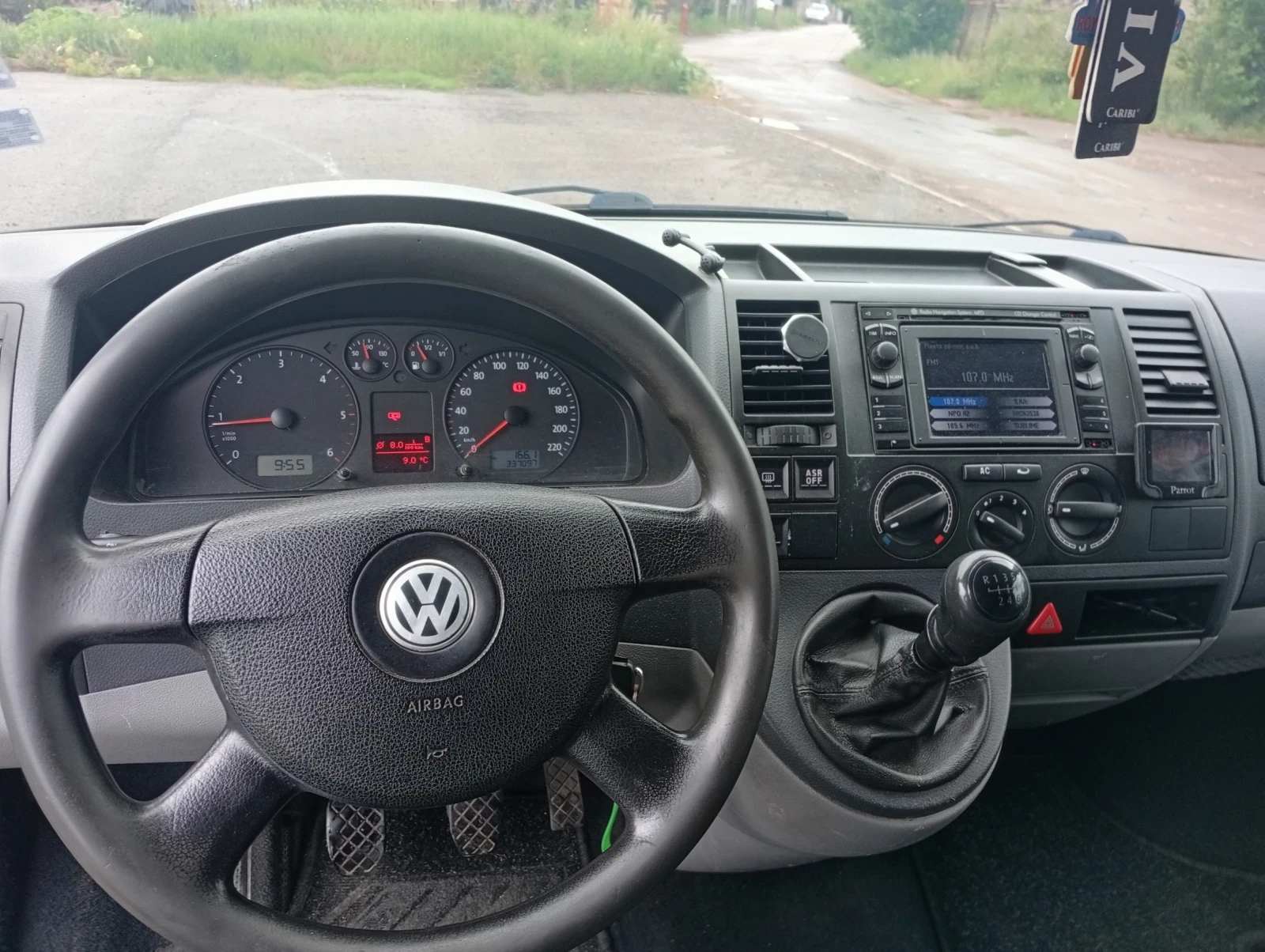 VW T5, снимка 9 - Бусове и автобуси - 54597824