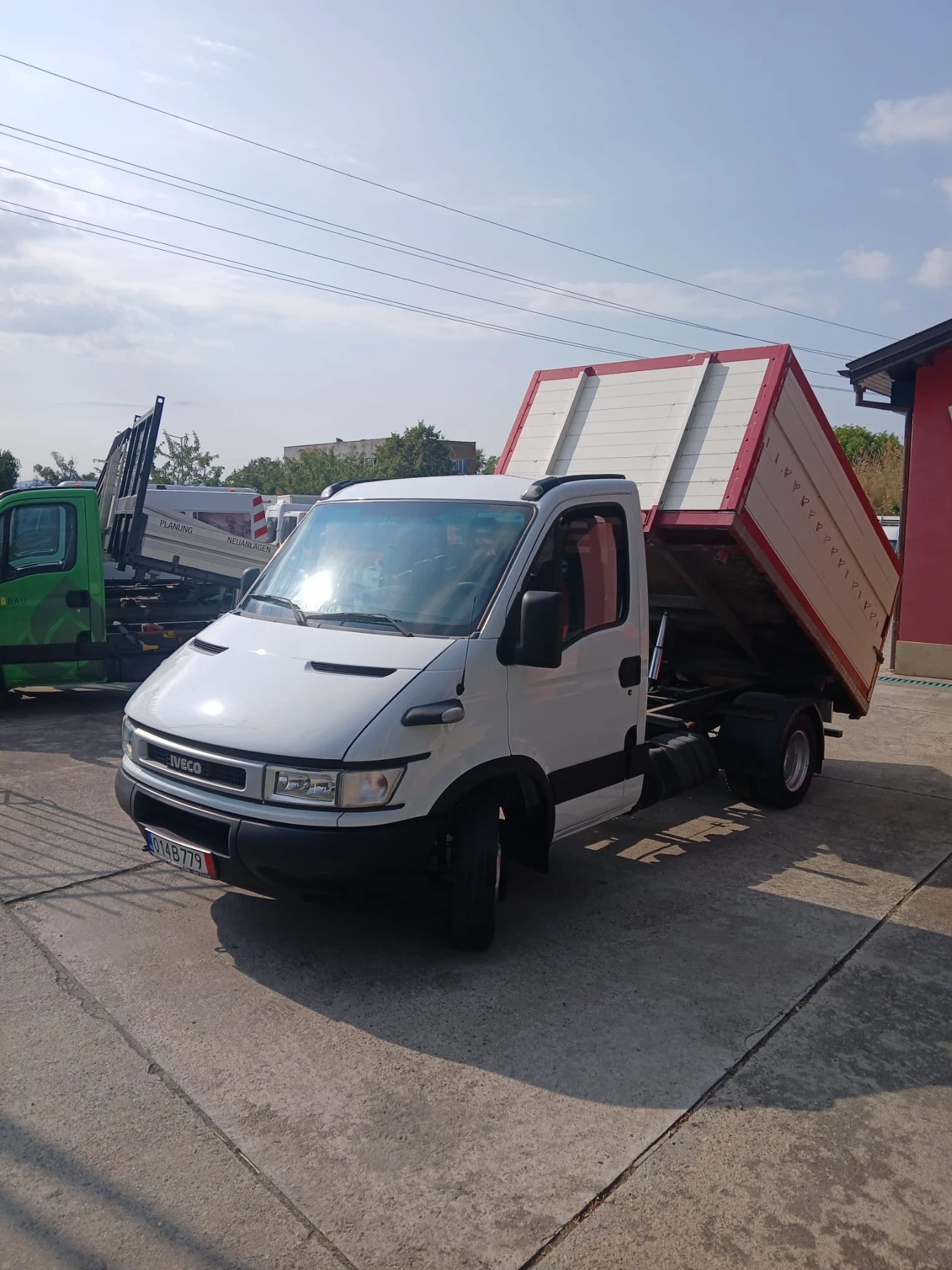 Iveco Daily 3.0HPT* 35C17* Климатик* Тристранен самосвал, снимка 6 - Бусове и автобуси - 55791681