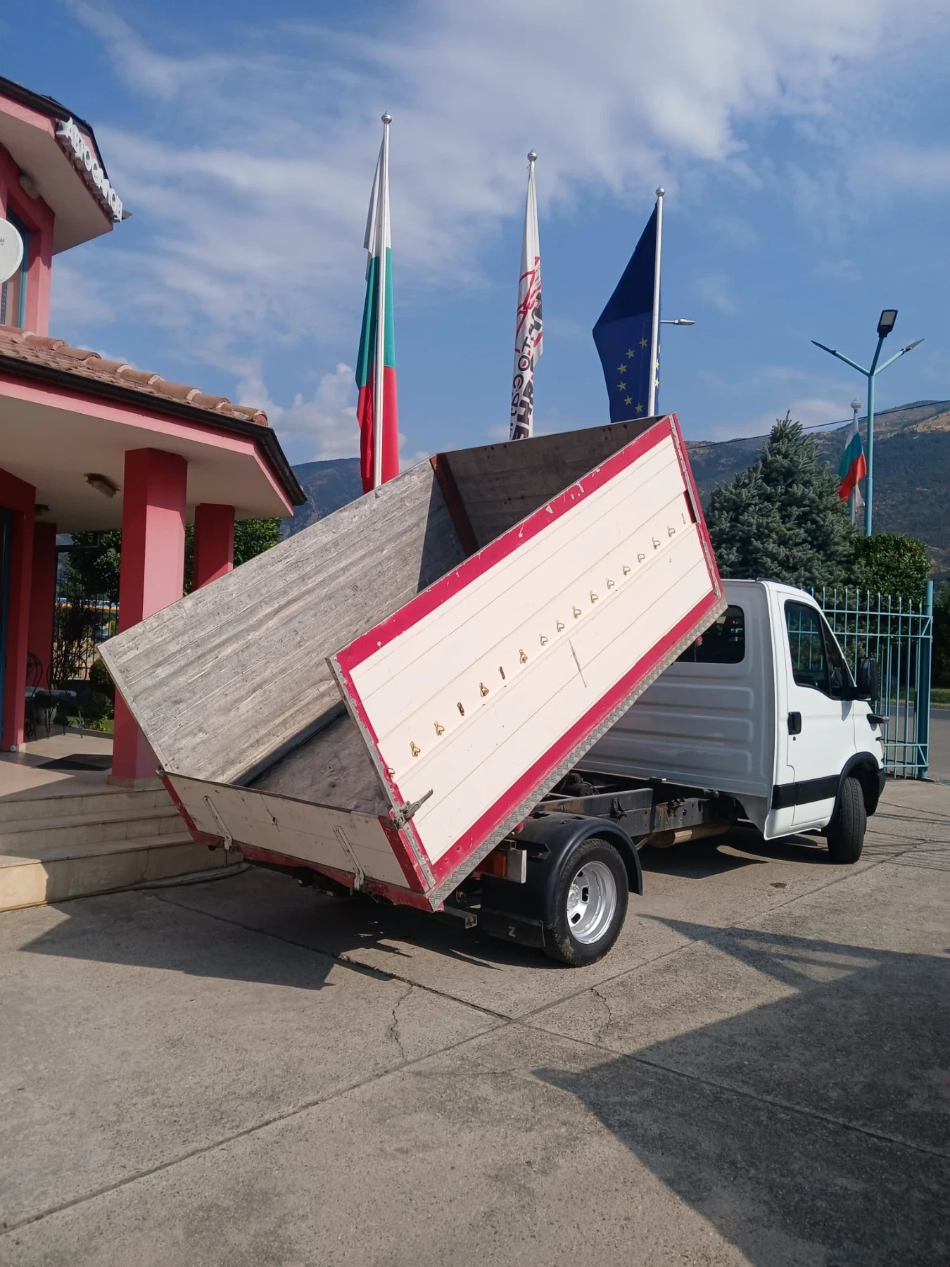 Iveco Daily 3.0HPT* 35C17* Климатик* Тристранен самосвал, снимка 12 - Бусове и автобуси - 55791681