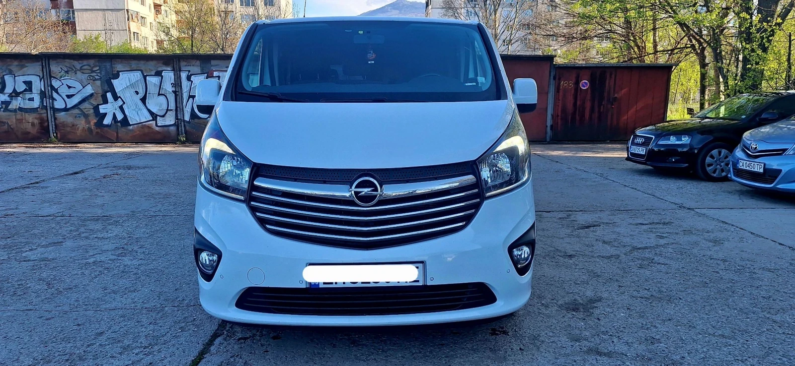 Opel Vivaro 1.6biturbo  9����� | Mobile.bg � ����������� 2