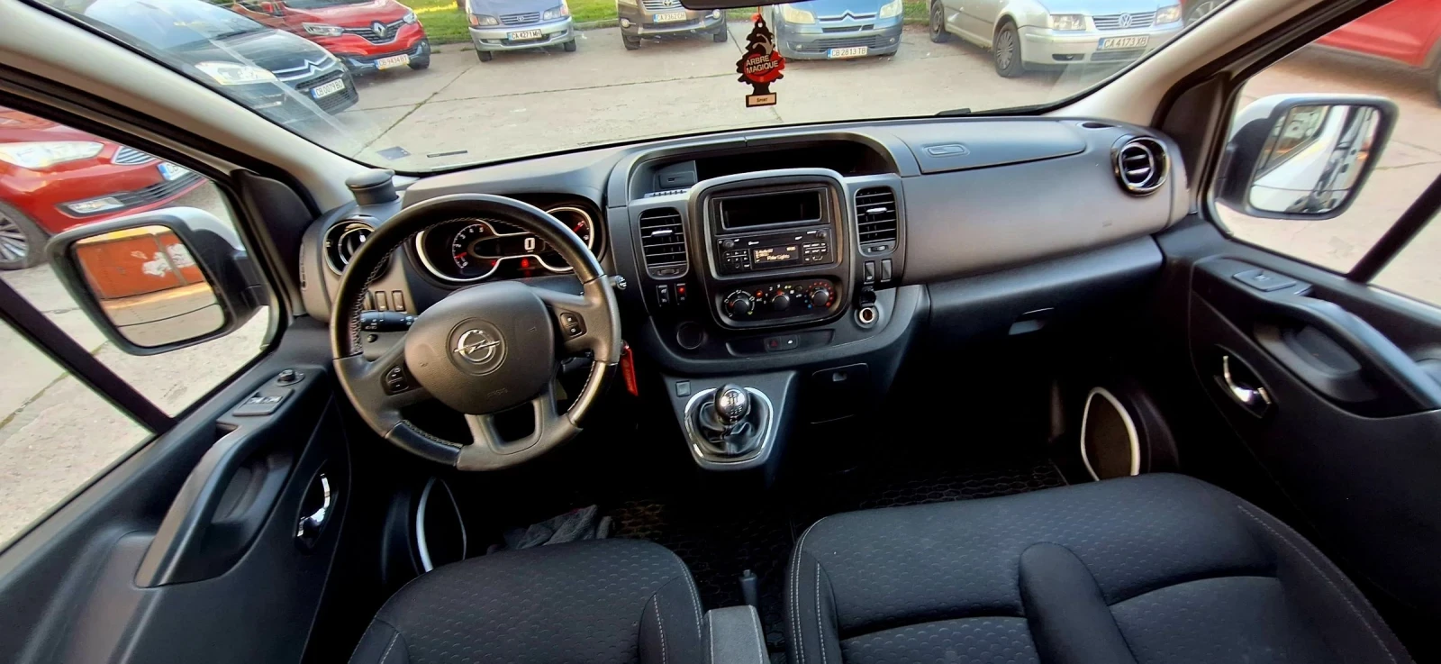 Opel Vivaro 1.6biturbo  9����� | Mobile.bg � ����������� 14