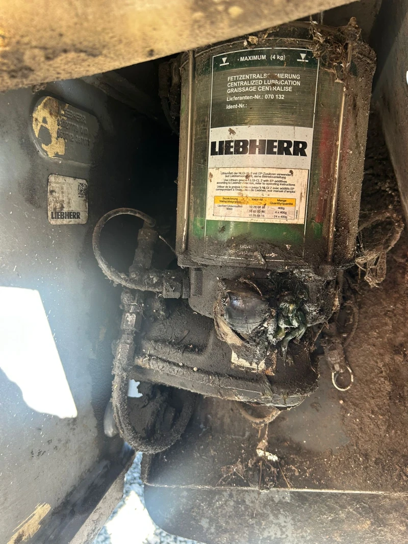 Челен товарач Liebherr 546 ЛИЗИНГ, снимка 8 - Индустриална техника - 52694281