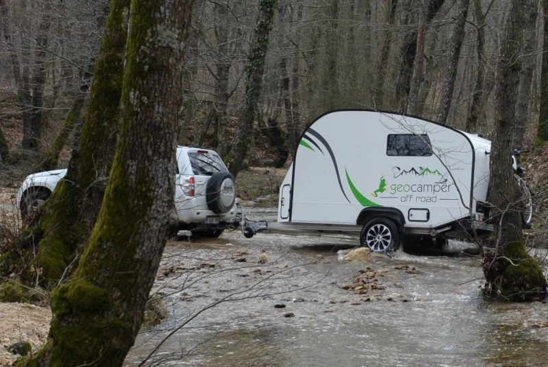 Каравана Други Off-Road GeoCamper, снимка 3 - Каравани и кемпери - 40413541