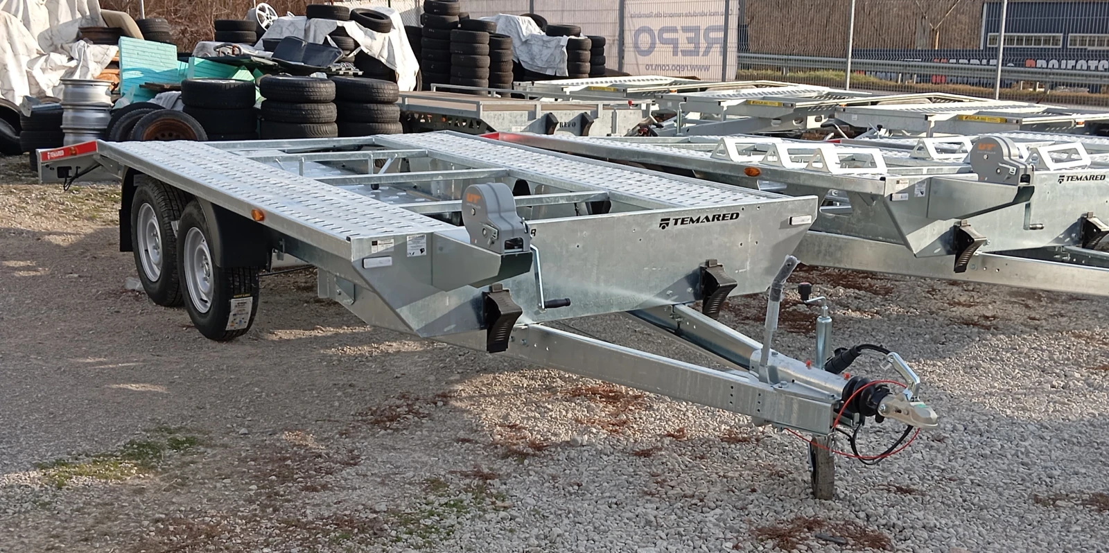   Temared   NIWIADOV - 4.55/2.05-14"-2700  | Mobile.bg   12