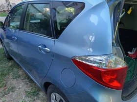Toyota Verso S 1.3 100 к.с. ЕВРО 5 2011 година, снимка 12