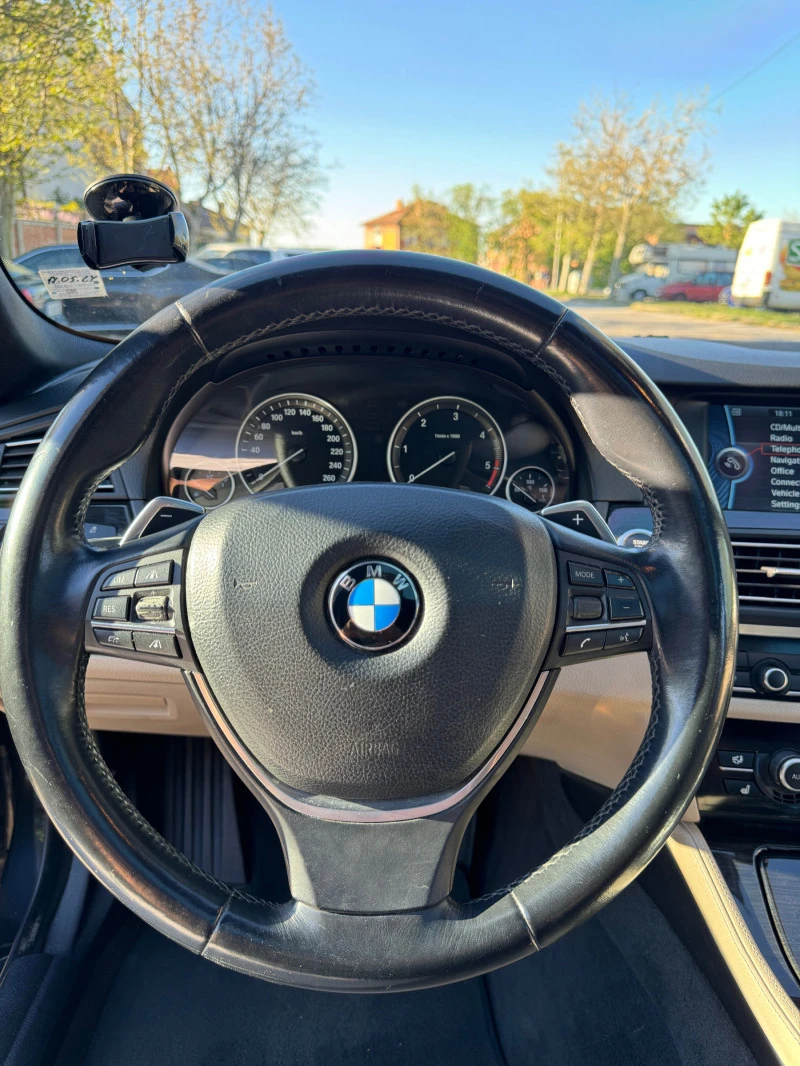 BMW 530 3x Tv* Distronic* Head Up* Panorama* Keyless GO* F, снимка 9 - Автомобили и джипове - 47660023