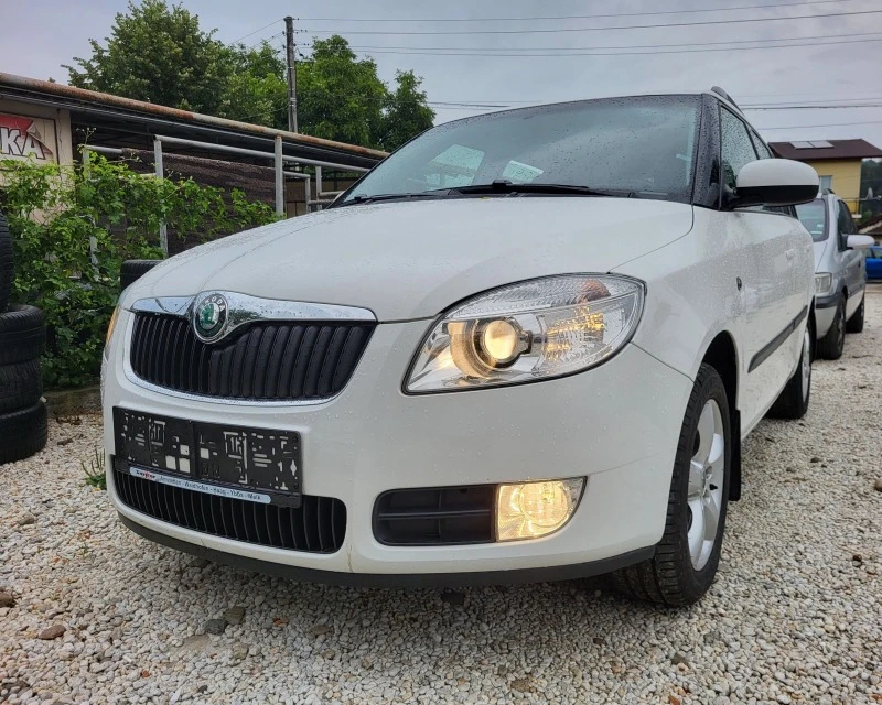 Skoda Fabia 1.6i, снимка 1 - Автомобили и джипове - 47186167