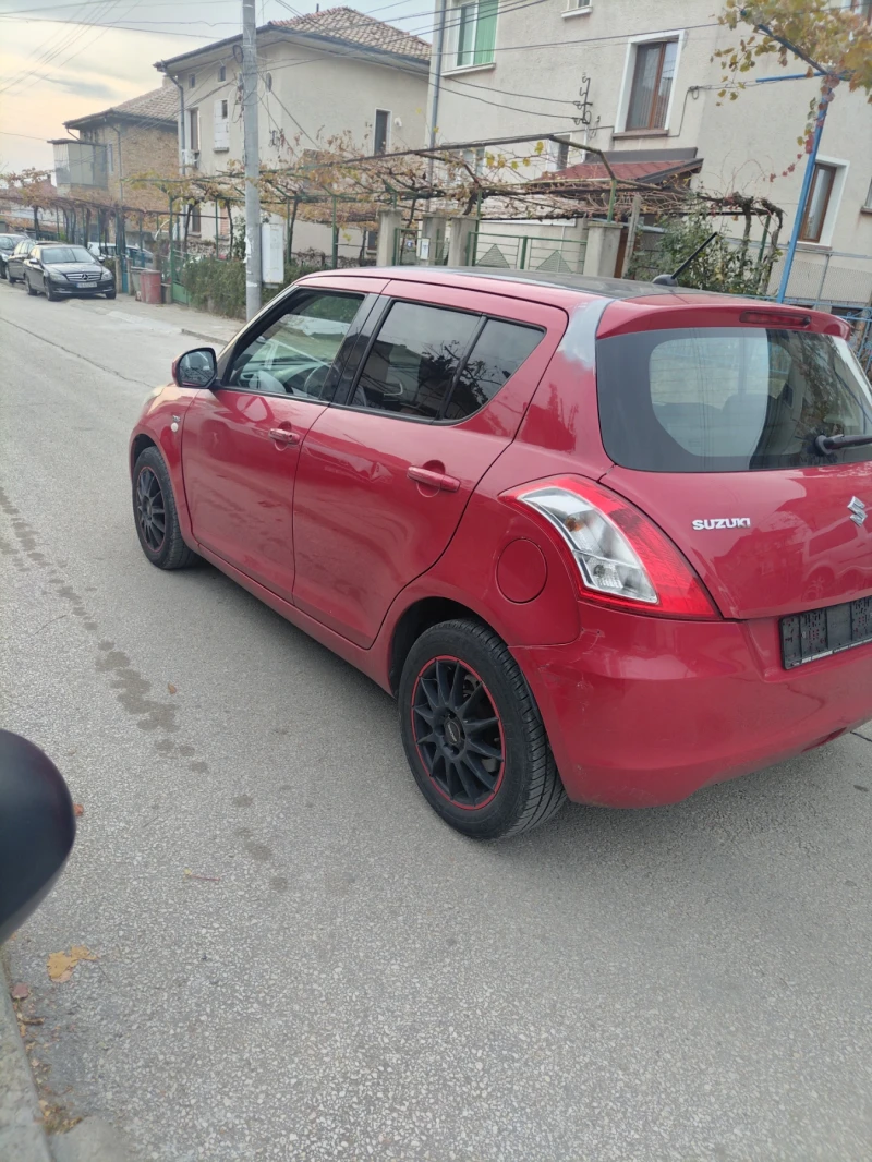 Suzuki Swift 1.3 DDIS , снимка 10 - Автомобили и джипове - 48371199