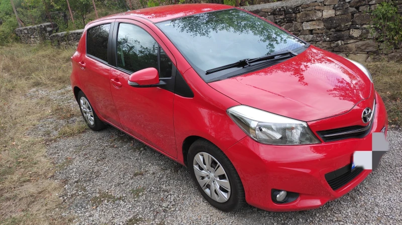 Toyota Yaris, снимка 2 - Автомобили и джипове - 48442369