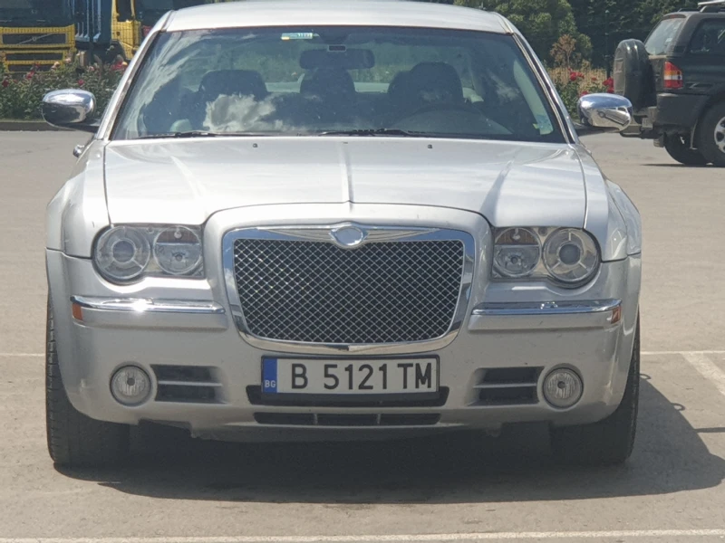 Chrysler 300c, снимка 13 - Автомобили и джипове - 49022393