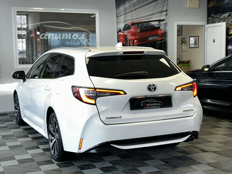 Toyota Corolla 2.0 Hybrid Touring Sport 184кс, снимка 4 - Автомобили и джипове - 49034049