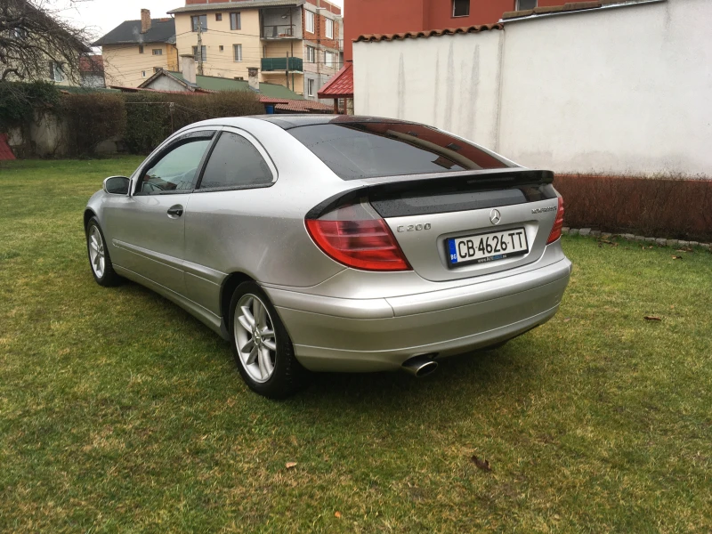 Mercedes-Benz C 200 sport coupe, снимка 5 - Автомобили и джипове - 49276149