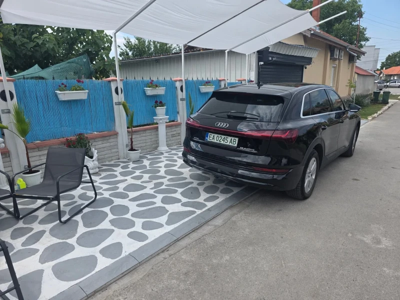 Audi E-Tron 55quatro/95kw/408hp, снимка 9 - Автомобили и джипове - 52552882