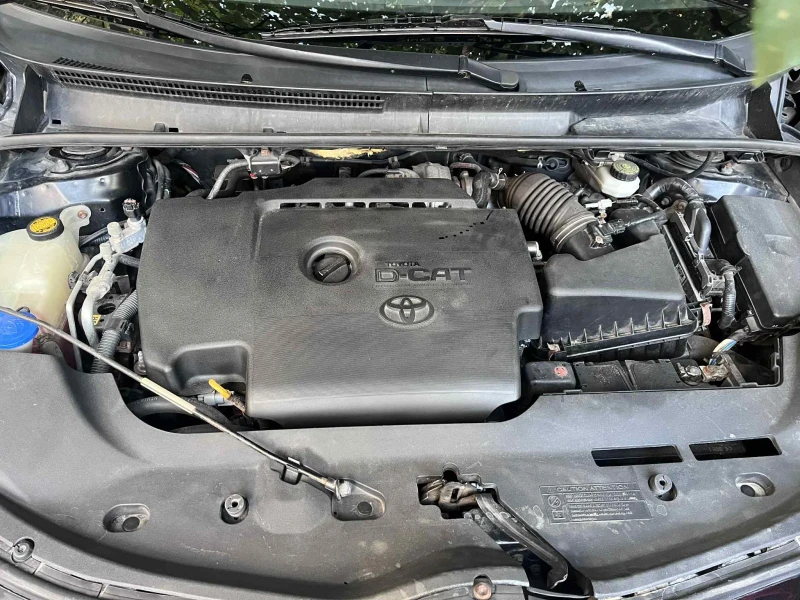 Toyota Verso, снимка 10 - Автомобили и джипове - 52082331