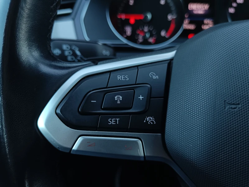 VW Passat 2.0 TDI , снимка 16 - Автомобили и джипове - 52157964