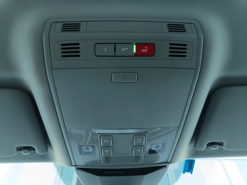 VW Passat 2.0 TDI , снимка 17 - Автомобили и джипове - 52157964