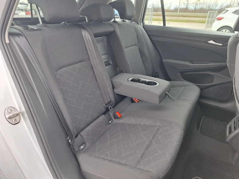 VW Golf VARIANT 2.0TDI 150к.с. DSG, снимка 15 - Автомобили и джипове - 52725425