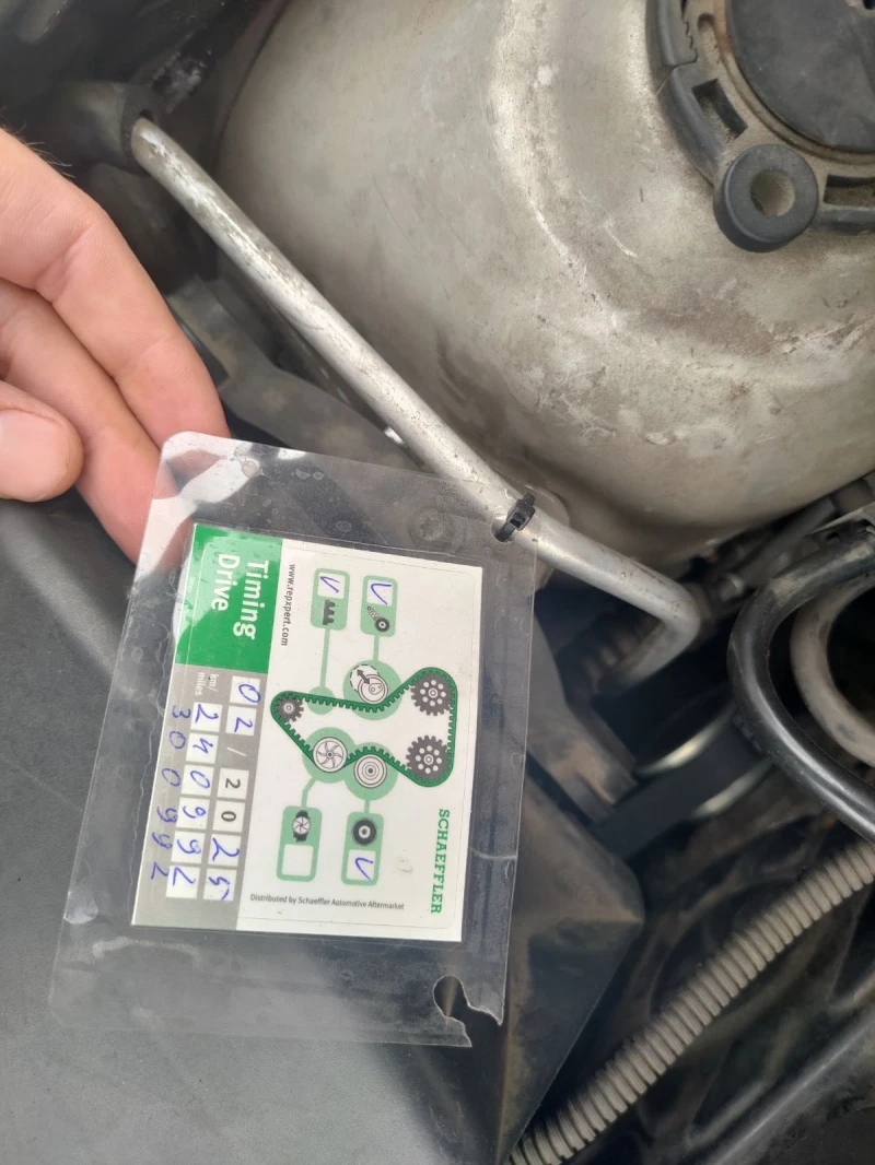 Opel Astra 1.9 CDTI, снимка 14 - Автомобили и джипове - 52743396