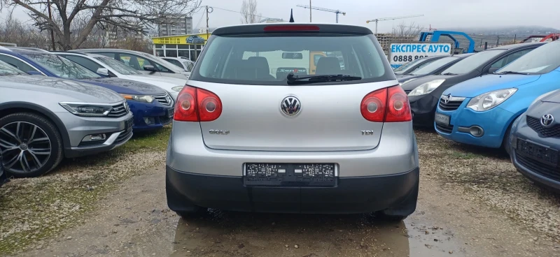 VW Golf 1.9 TDI, снимка 5 - Автомобили и джипове - 52877619