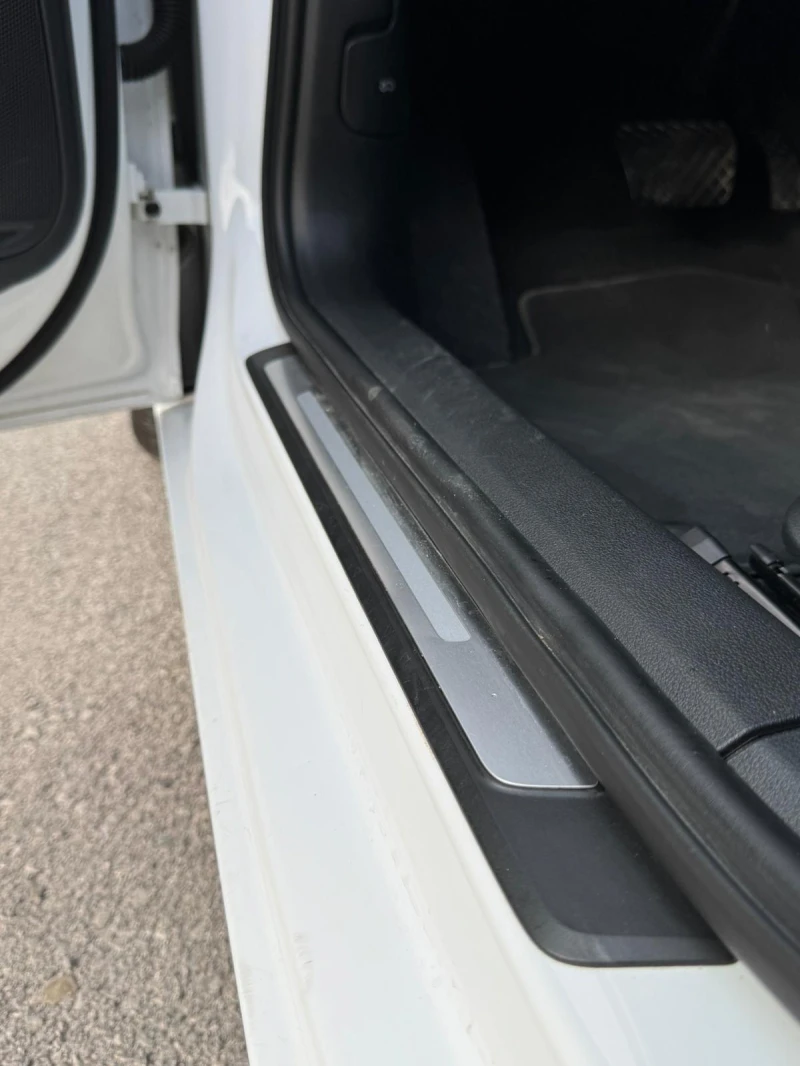 Audi A4, снимка 8 - Автомобили и джипове - 52950644