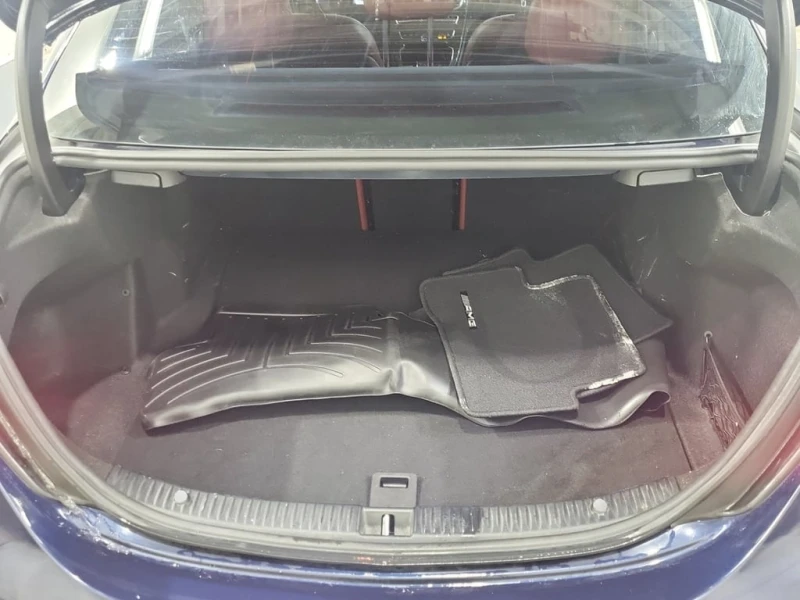 Mercedes-Benz C 300 ЧЕРВЕН САЛОН* CARFAX * ФИНАНСИРАНЕ , снимка 16 - Автомобили и джипове - 53243372