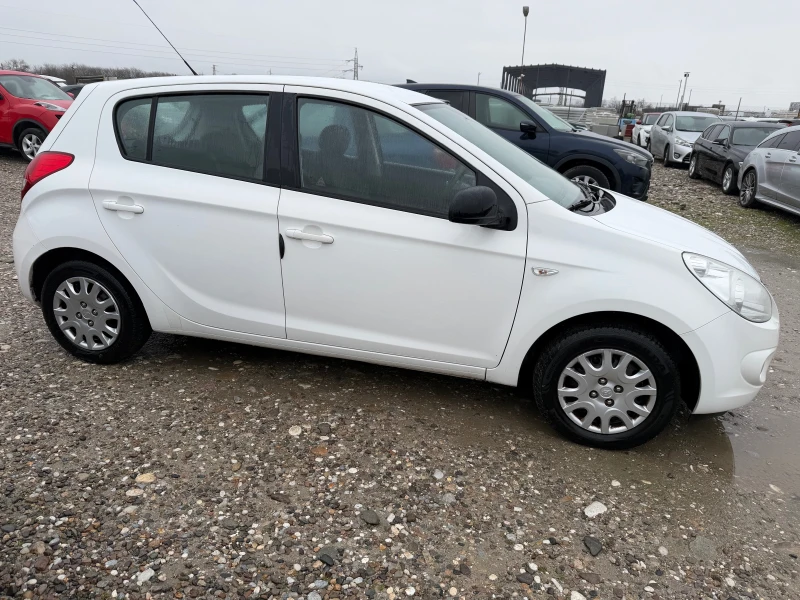 Hyundai I20 1.2 ГАЗ.ИНЖЕКЦИОН, снимка 4 - Автомобили и джипове - 53242979