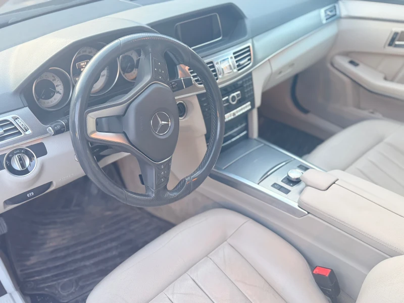 Mercedes-Benz 300, снимка 4 - Автомобили и джипове - 53401332