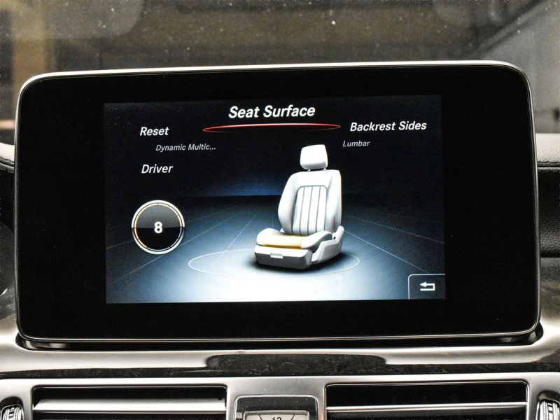 Mercedes-Benz CLS 400 4MATIC* AMG Package* КОжа* Подгрев* Масажи* Кейлес, снимка 12 - Автомобили и джипове - 53405306