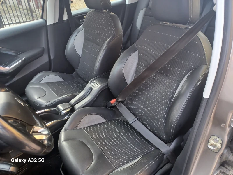 Peugeot 2008 1.4HDI, снимка 9 - Автомобили и джипове - 53479013