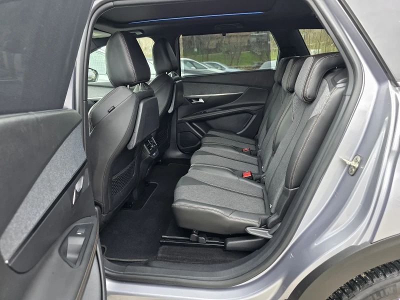 Peugeot 5008 2.0 BLUEHDI 150 К.С. GT-LINE / ПАНОРАМА / КЕЙЛЕС , снимка 9 - Автомобили и джипове - 53517375