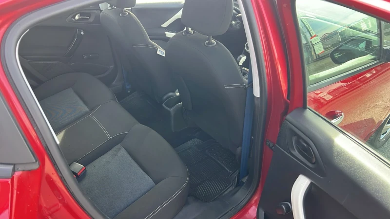 Peugeot 208 1199, снимка 11 - Автомобили и джипове - 53598953