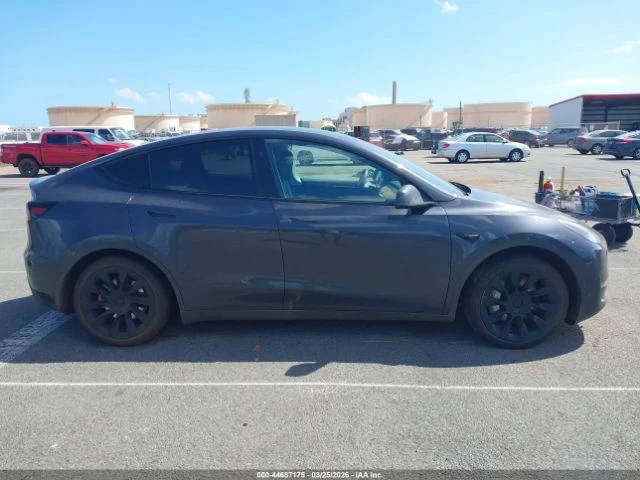 Tesla Model Y LONG RANGE | DUAL MOTOR | AWD, снимка 12 - Автомобили и джипове - 55261985