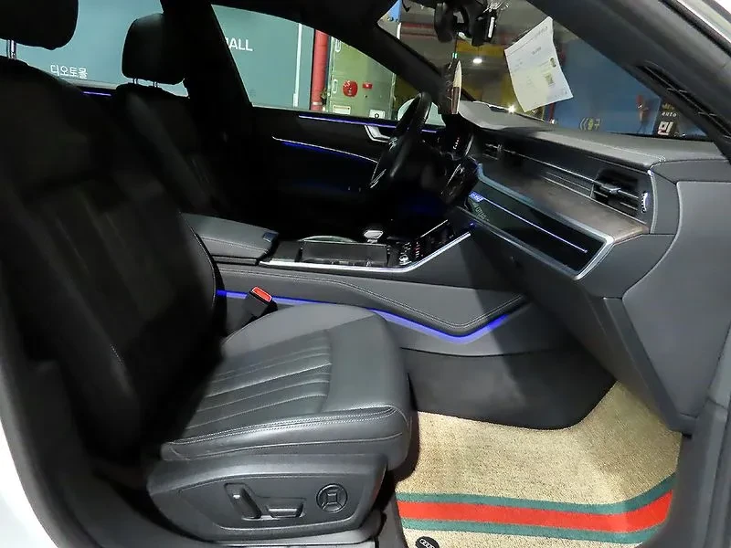 Audi A7 3.0 TDI Quattro - САМО 30% АВАНС, снимка 8 - Автомобили и джипове - 55430837