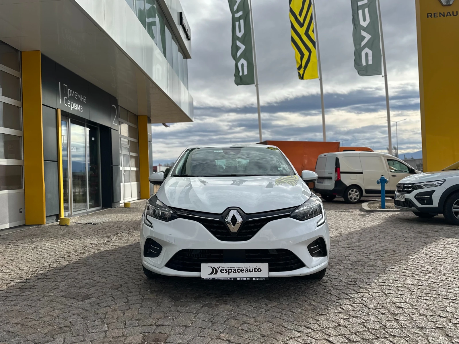 Renault Clio TCe 100к.с. - изображение 2