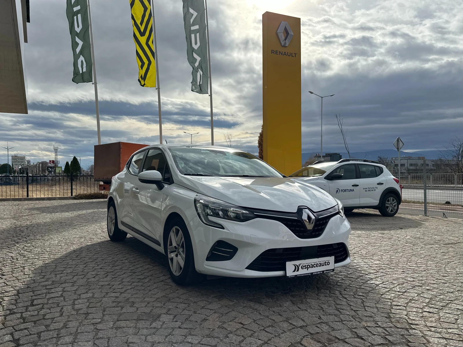 Renault Clio TCe 100к.с. - изображение 3