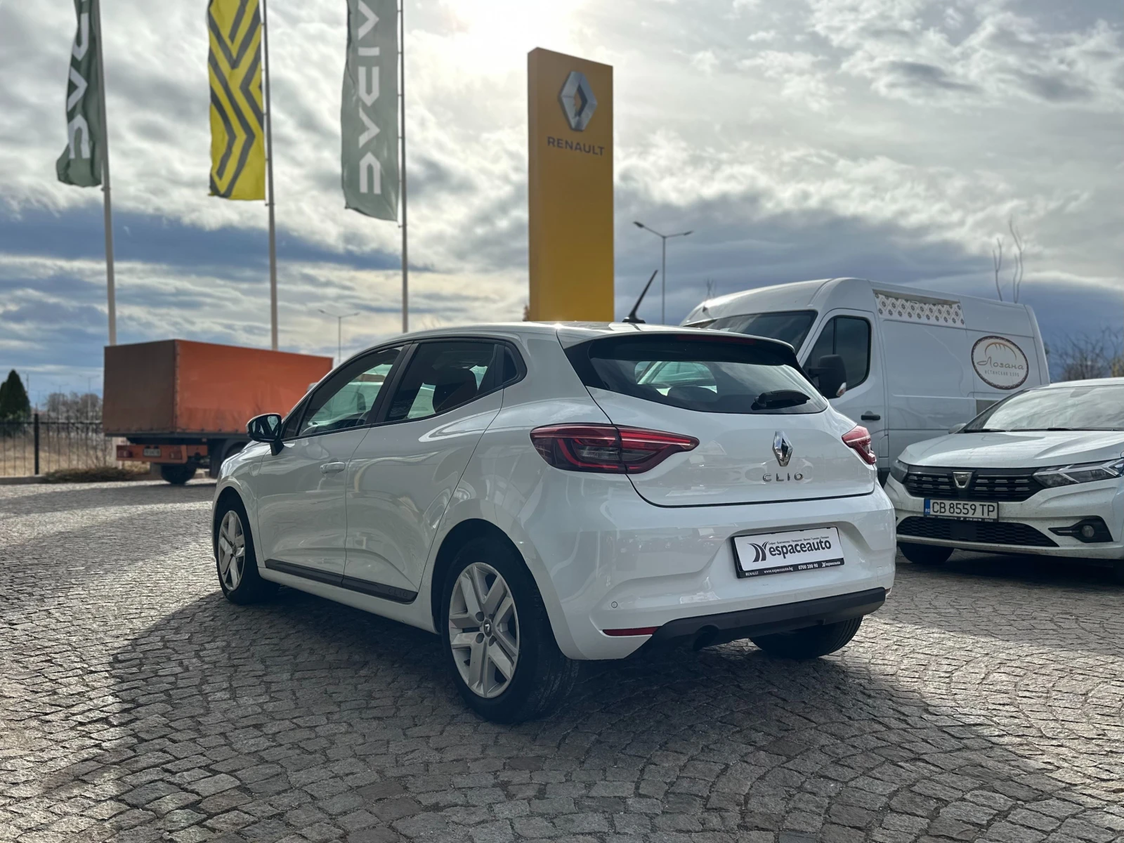 Renault Clio TCe 100к.с. - изображение 6