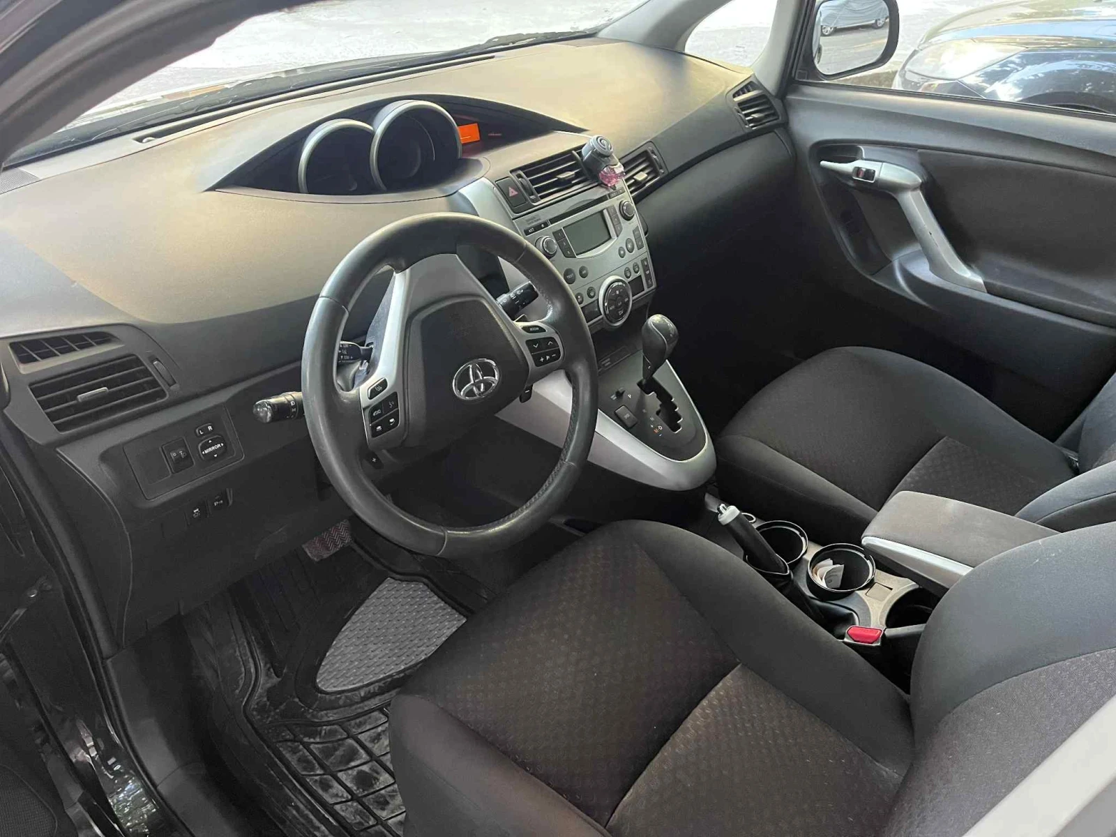 Toyota Verso  - изображение 7
