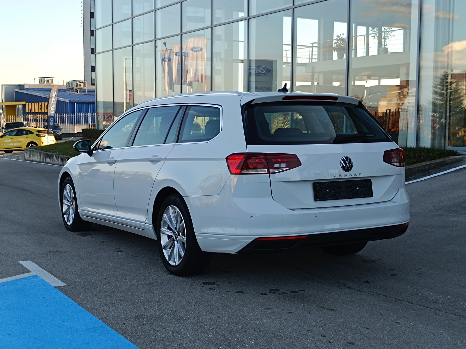 VW Passat 2.0 TDI  | Mobile.bg — изображение 6