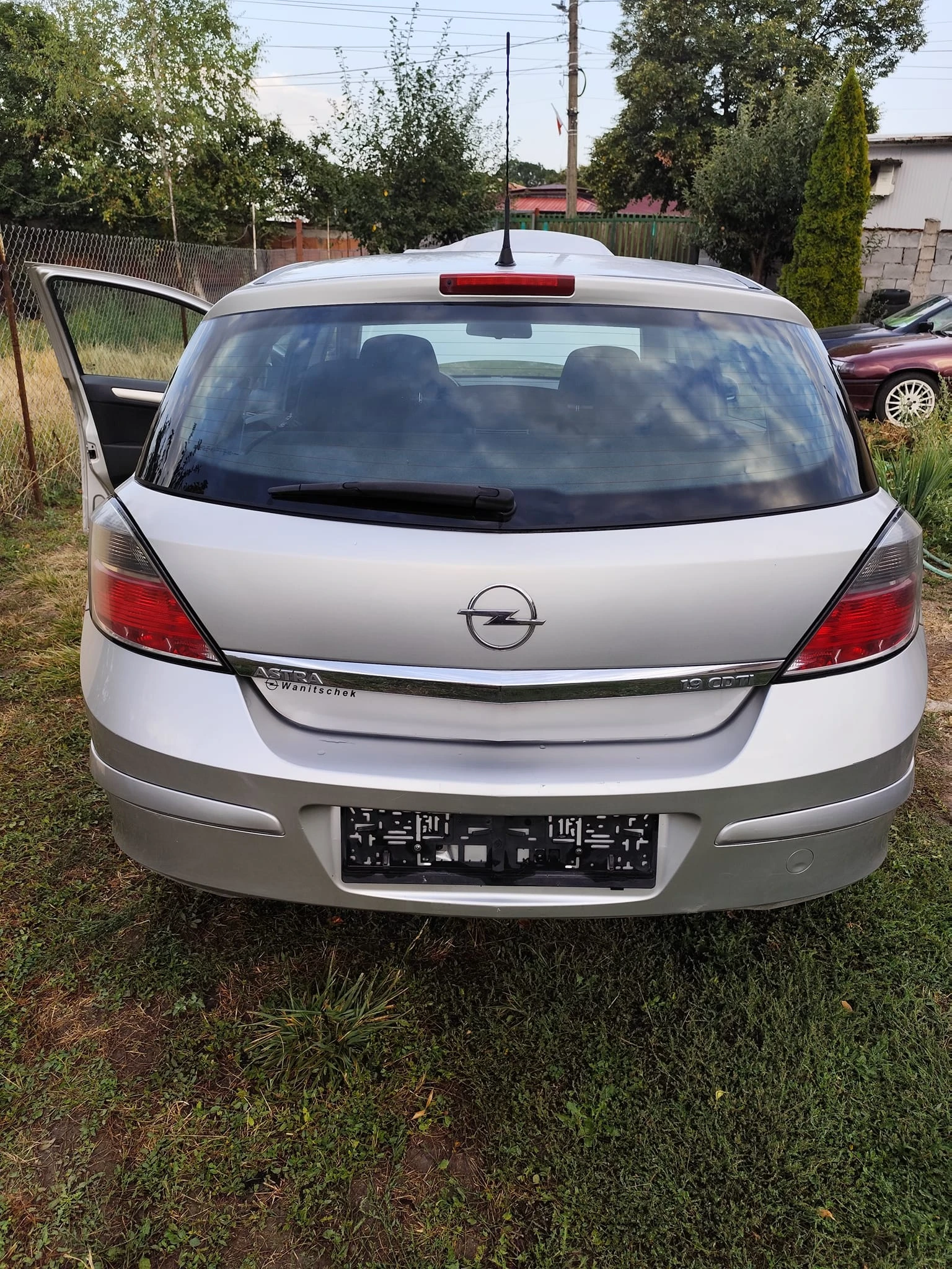 Opel Astra 1.9 100 - изображение 4