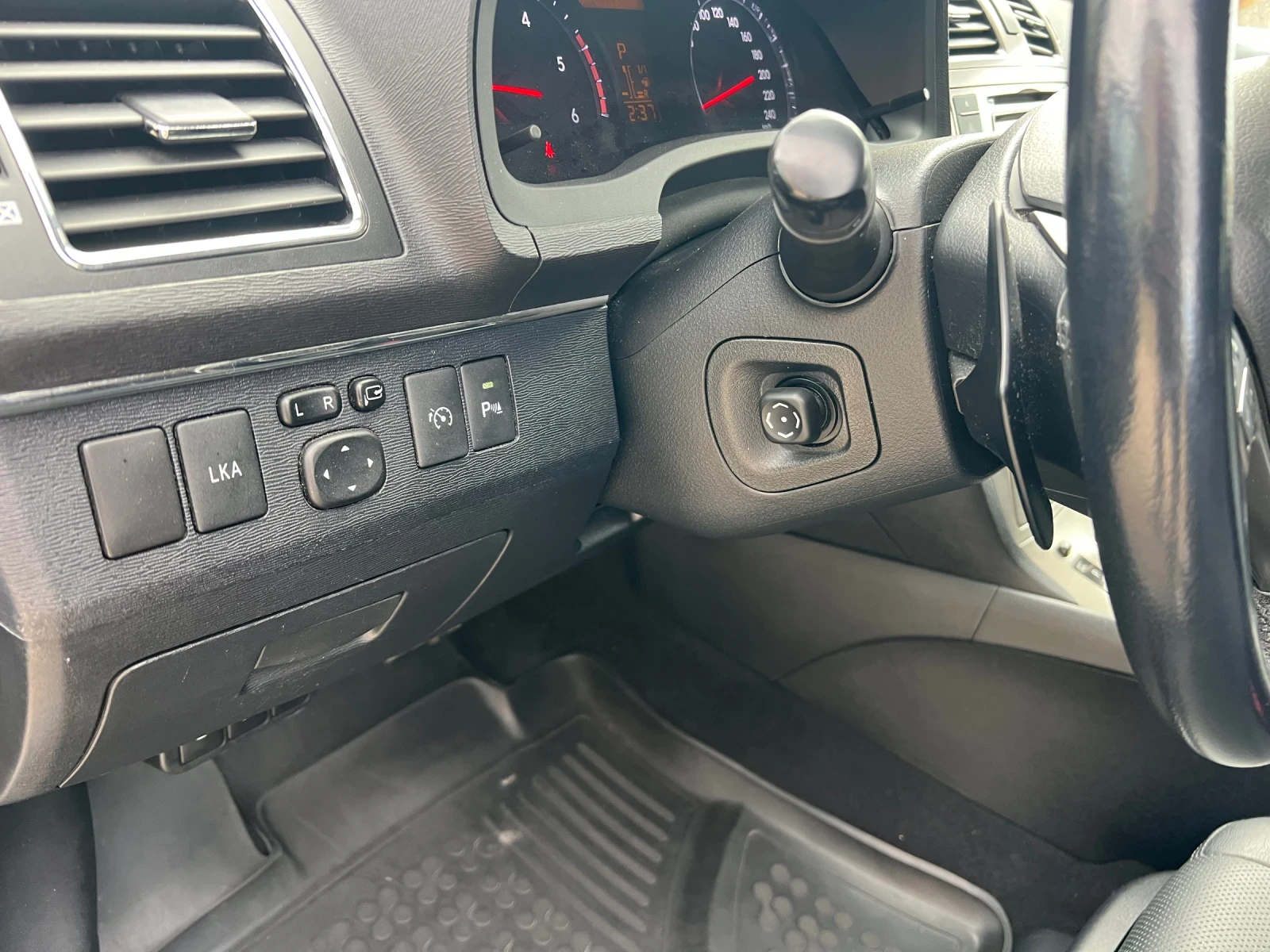 Toyota Avensis 2.2D 150�� ������� | Mobile.bg � ����������� 11