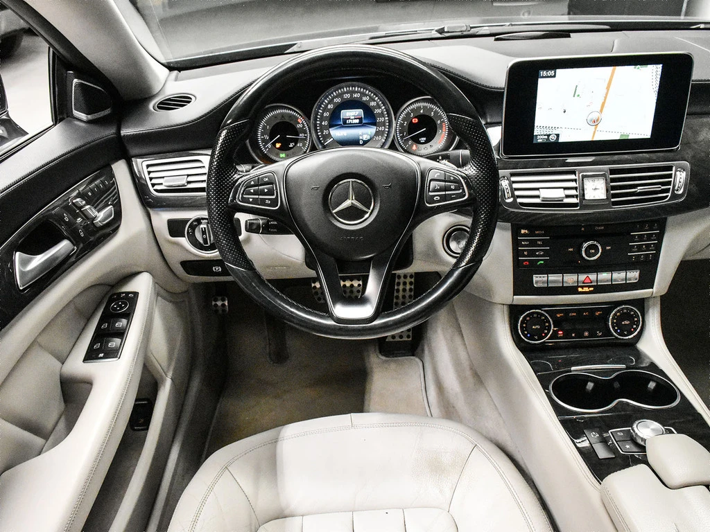 Mercedes-Benz CLS 400 4MATIC* AMG Package* КОжа* Подгрев* Масажи* Кейлес - изображение 8