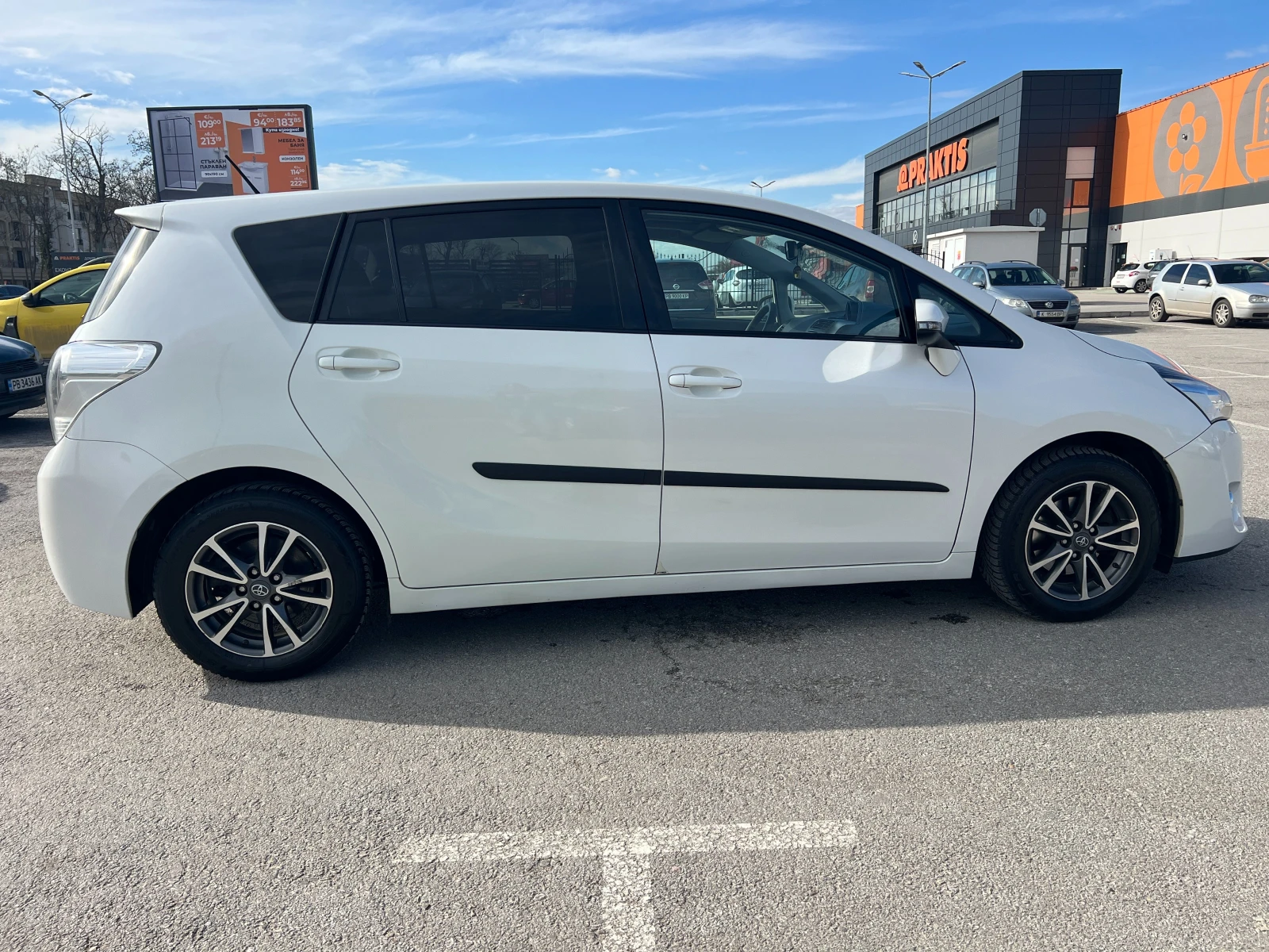 Toyota Verso 1.8  147 к.с , снимка 7 - Автомобили и джипове - 53851258