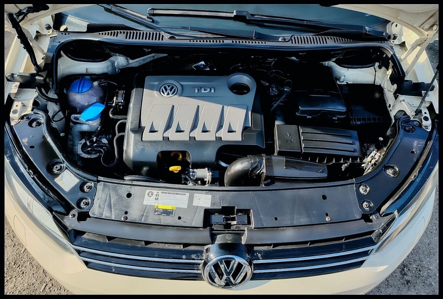 VW Touran 1.6TDI/6+ 1/Higline